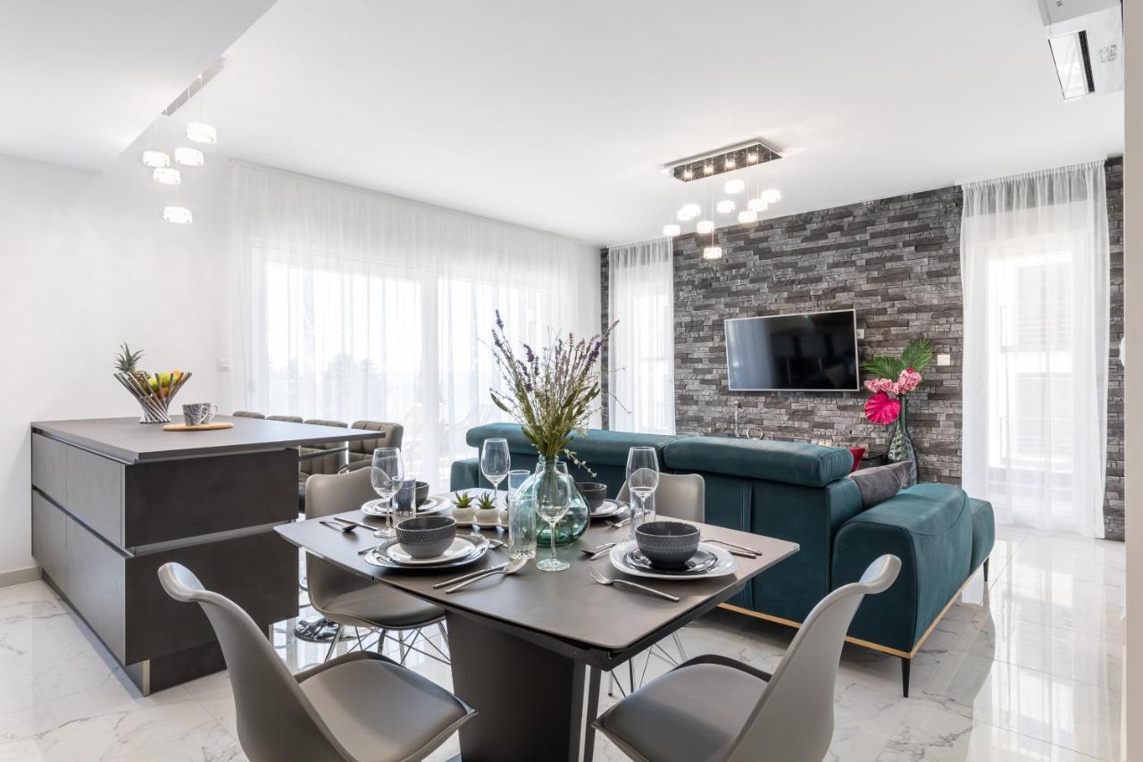 ספליט Elysian Zen Luxury Apartment - Two Bedroom Apartment With Terrace And Sea View מראה חיצוני תמונה