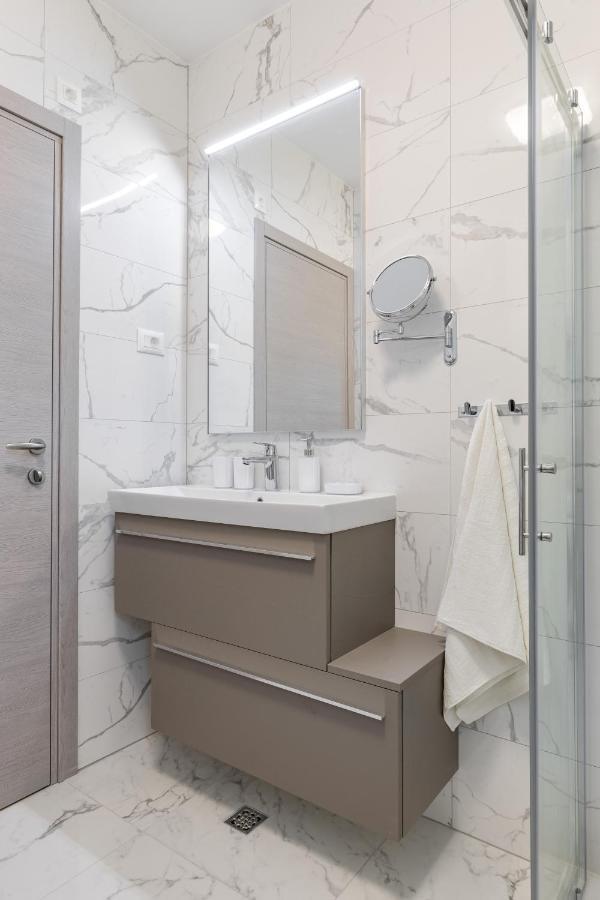 ספליט Elysian Zen Luxury Apartment - Two Bedroom Apartment With Terrace And Sea View מראה חיצוני תמונה